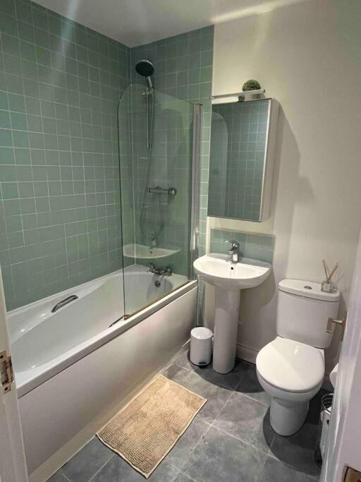 Town Centre Apartment With Parking والينغفورد المظهر الخارجي الصورة